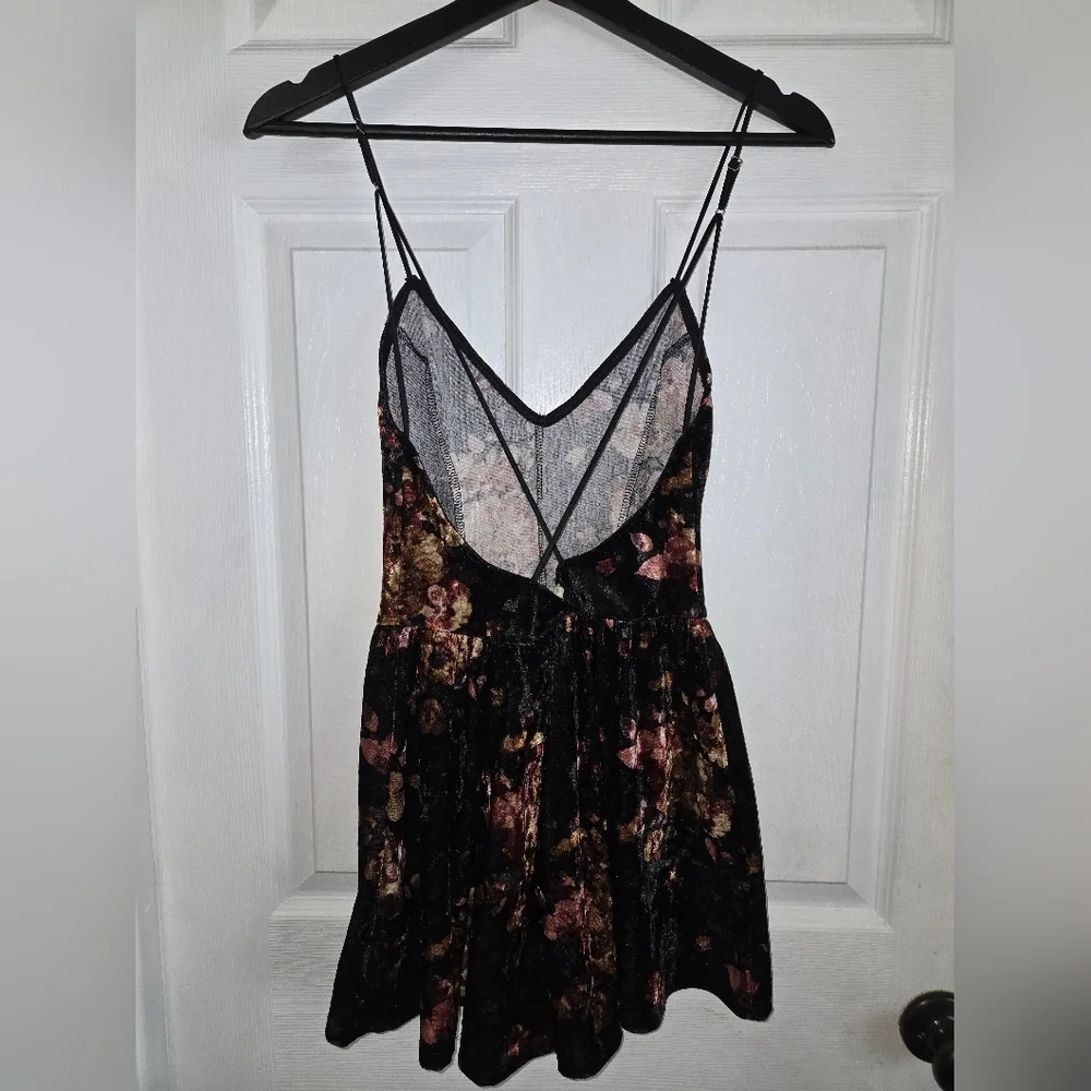 Pacsun Floral Velvet Romper